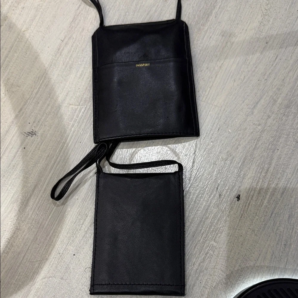Vintage Royce Leather Black Passport Lanyard